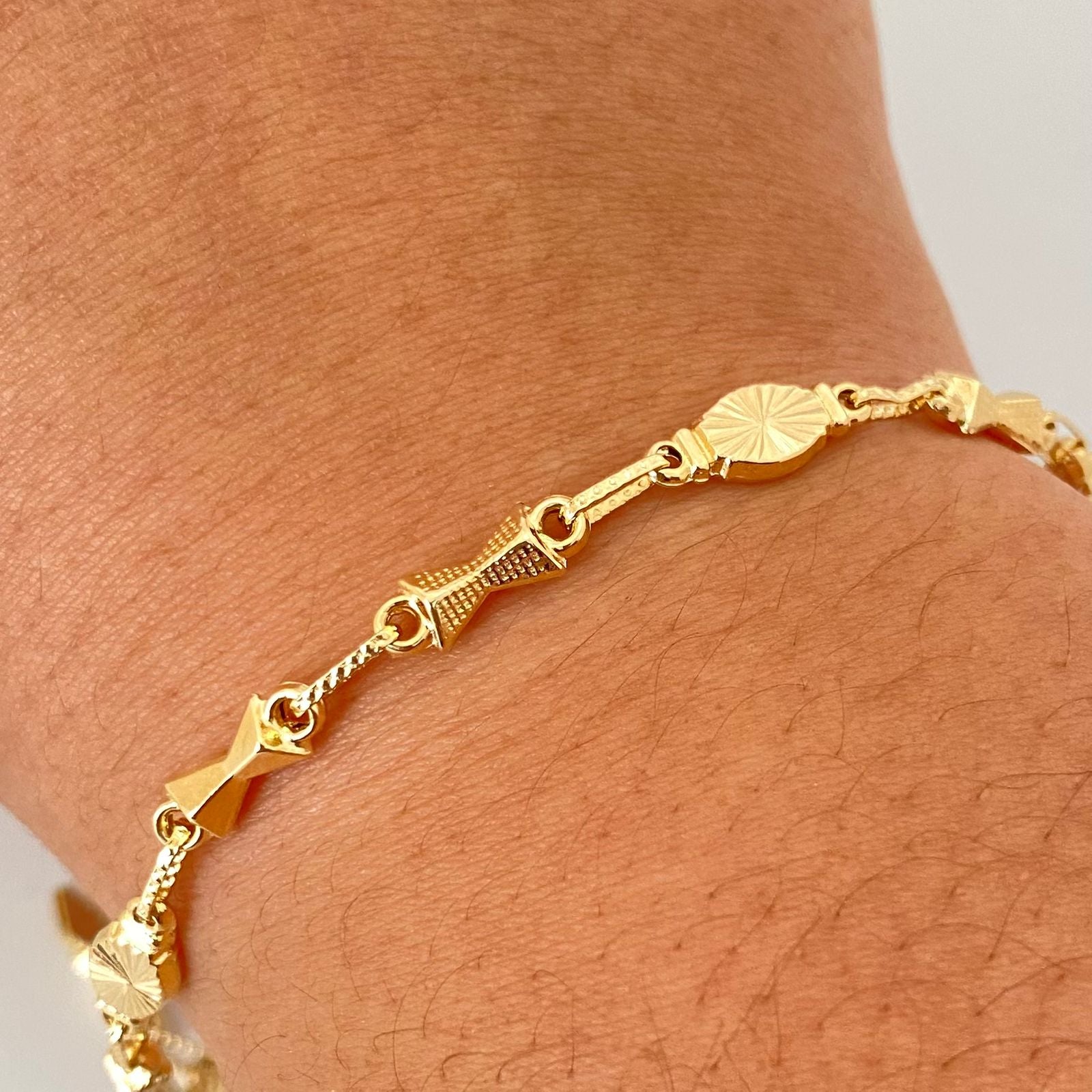 Pulso rustico barriles diamantados Oro amarillo 18k 5,00 Gr / 5,4 mm / 21,5 Cm Broche 0,60